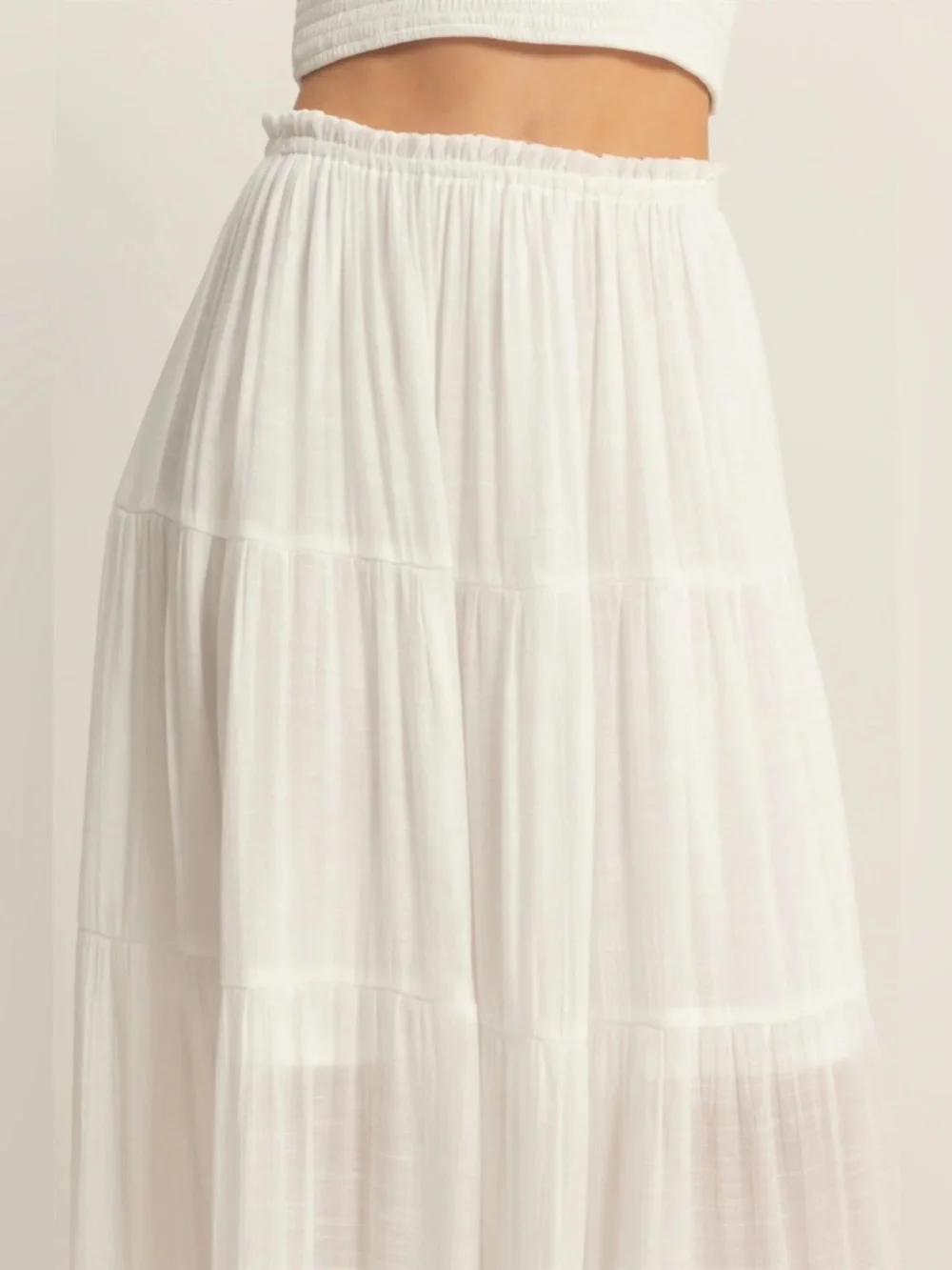NEW HYFVE White Smocked Tube Top & Tiered Maxi Skirt Set Size Large - Picture 4 of 8